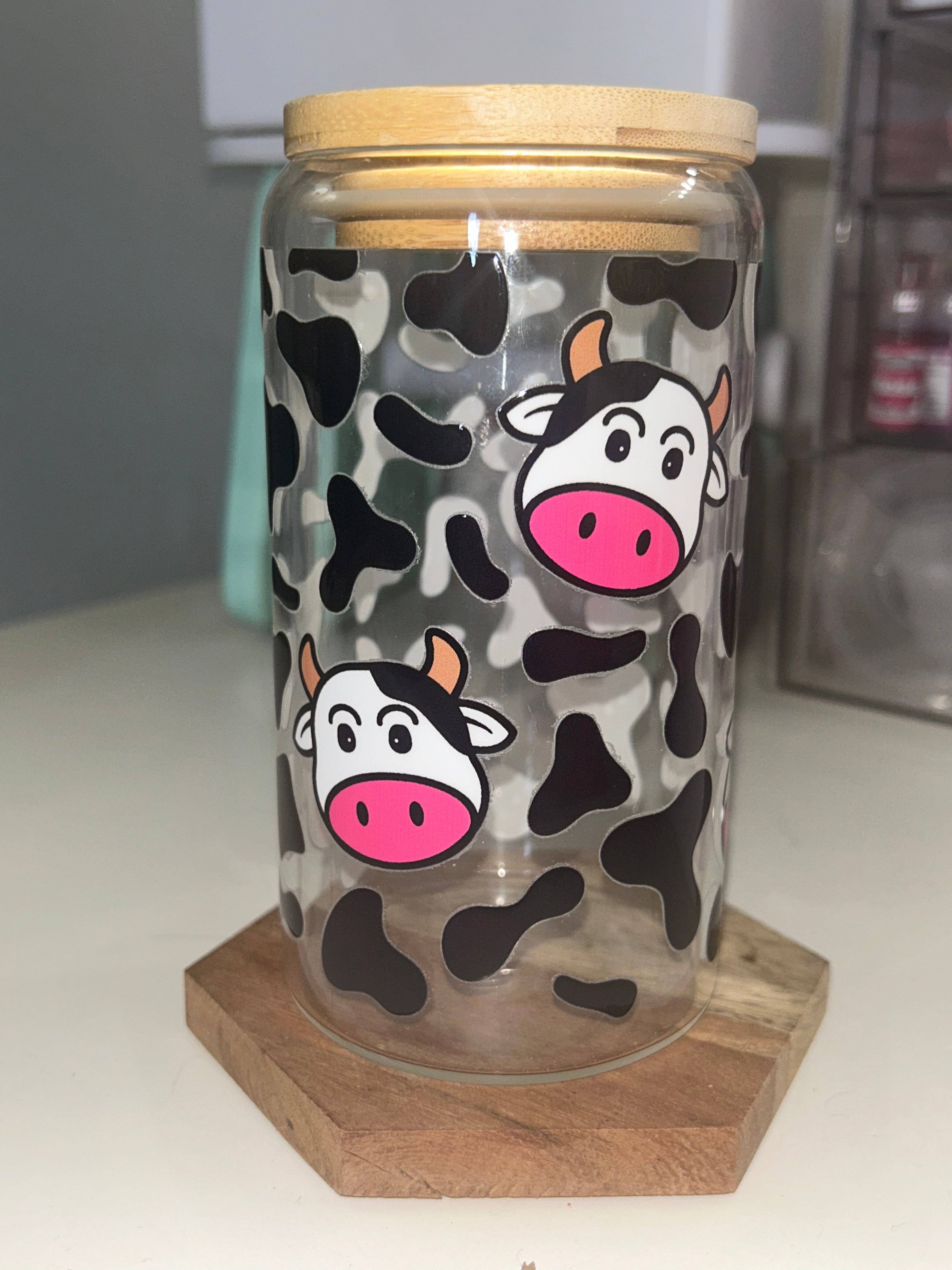 Premade 16 Non Snowglobe Cow